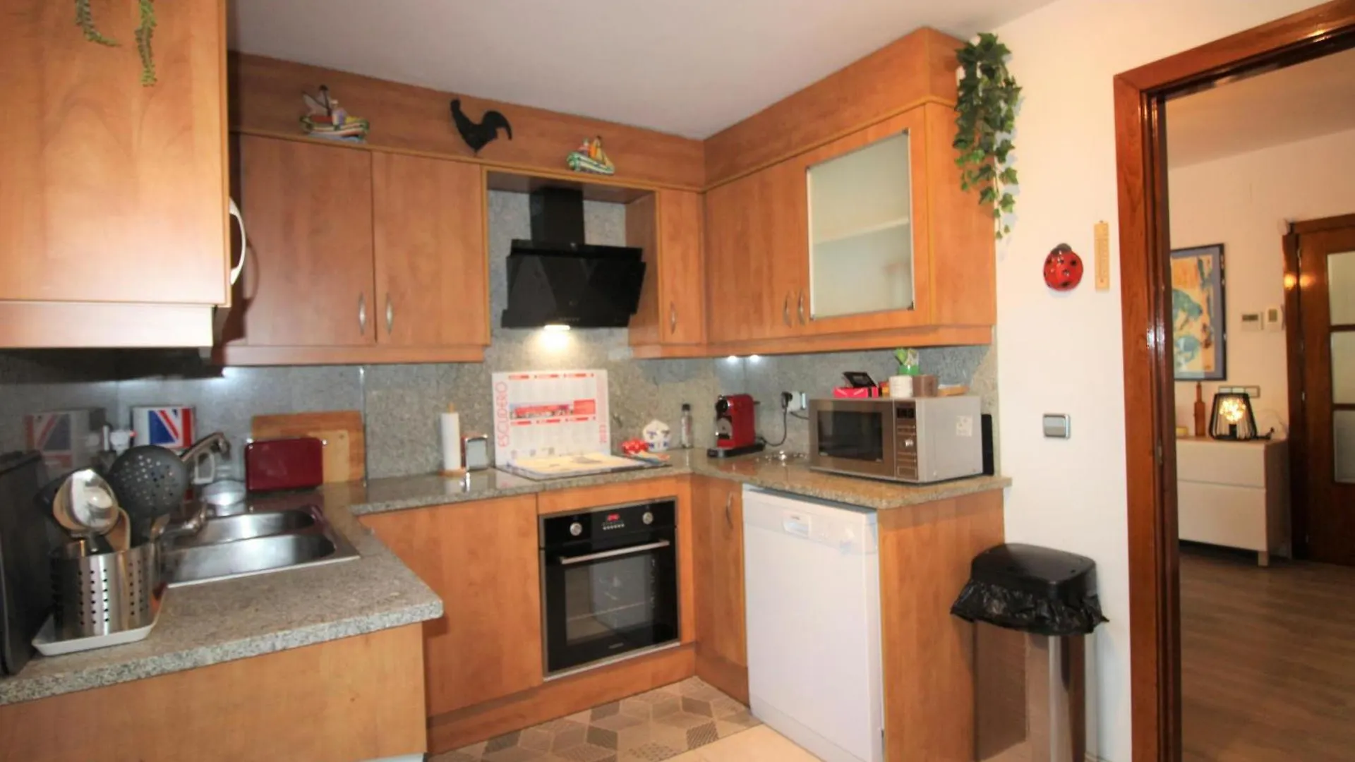 Apartamento Con Terraza Y Parking A 400M De La Playa Del Port En Llanca - Es-228-156 0*,  Spanyolország